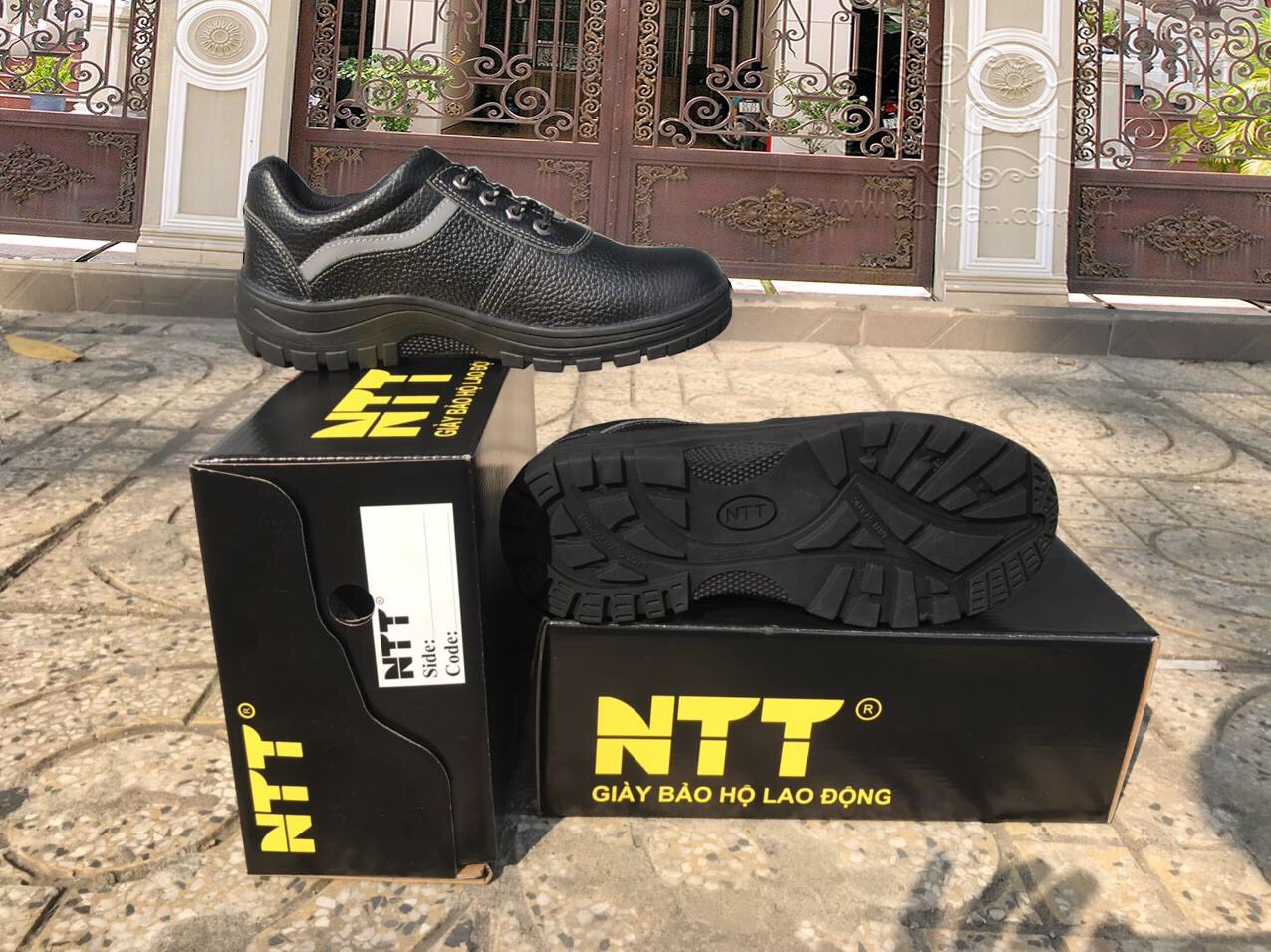 Nơi Bán Giày Bảo Hộ NTT Giá Rẻ Nhất TP.HCM – Chất Lượng, Uy Tín, Giao Hàng Nhanh